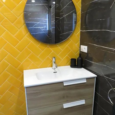 Apartment Jardin Deluz, Con Wifi Y Parking Privado Gratis Santander