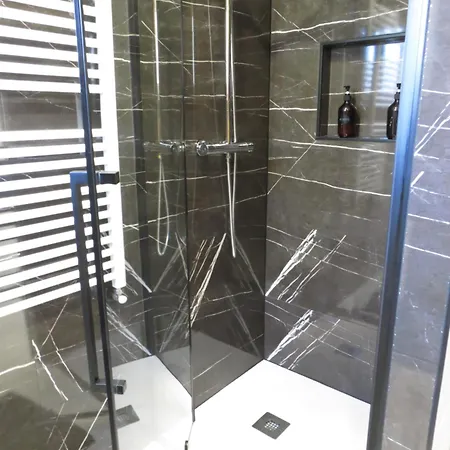 Jardin Deluz, Con Wifi Y Parking Privado Gratis * Santander