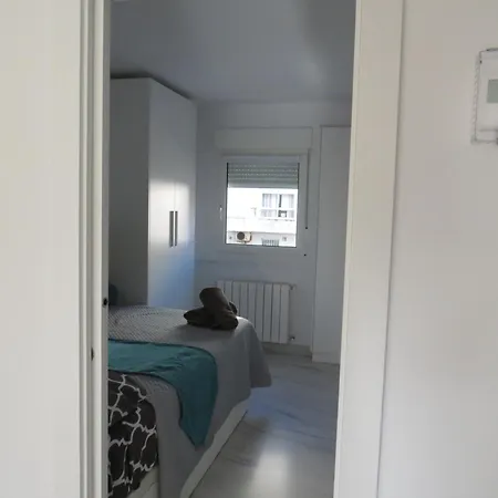 Apartment Jardin Deluz, Con Wifi Y Parking Privado Gratis Santander