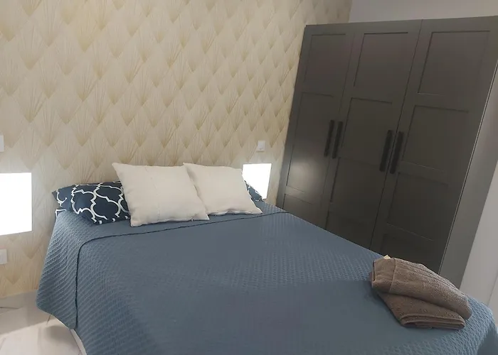 Apartmán Jardin Deluz, Con Wifi Y Parking Privado Gratis Santander